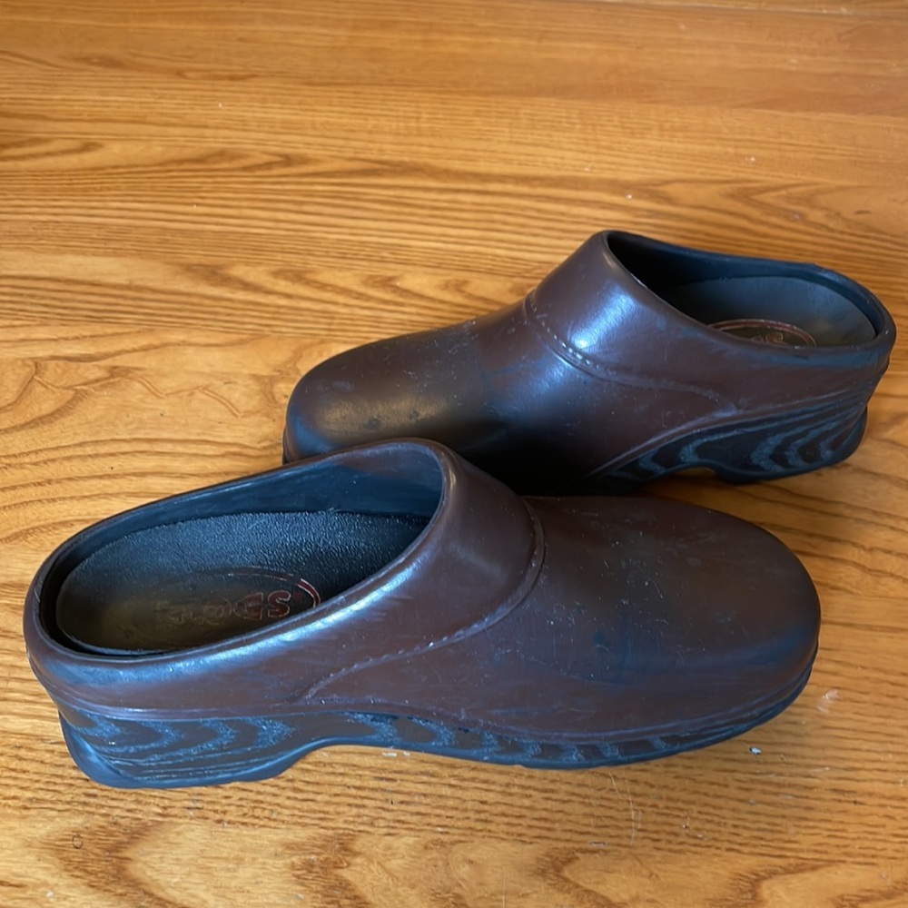 Womens Klogs Shoes Size 7M - Picture 2 of 6